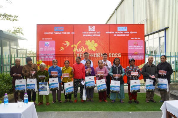 SGH TRAO TẶNG 108 SUẤT QUÀ TẾT CHO BÀ CON CÓ HOÀN CẢNH KHÓ KHĂN TRONG CHƯƠNG TRÌNH THIỆN NGUYỆN “XUÂN YÊU THƯƠNG 2026”