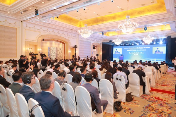 SGH THAM DỰ HỘI NGHỊ GIAO LƯU HỢP TÁC ĐẦU TƯ - THƯƠNG MẠI VIỆT NAM VÀ TRUNG QUỐC (QUẢNG ĐÔNG)